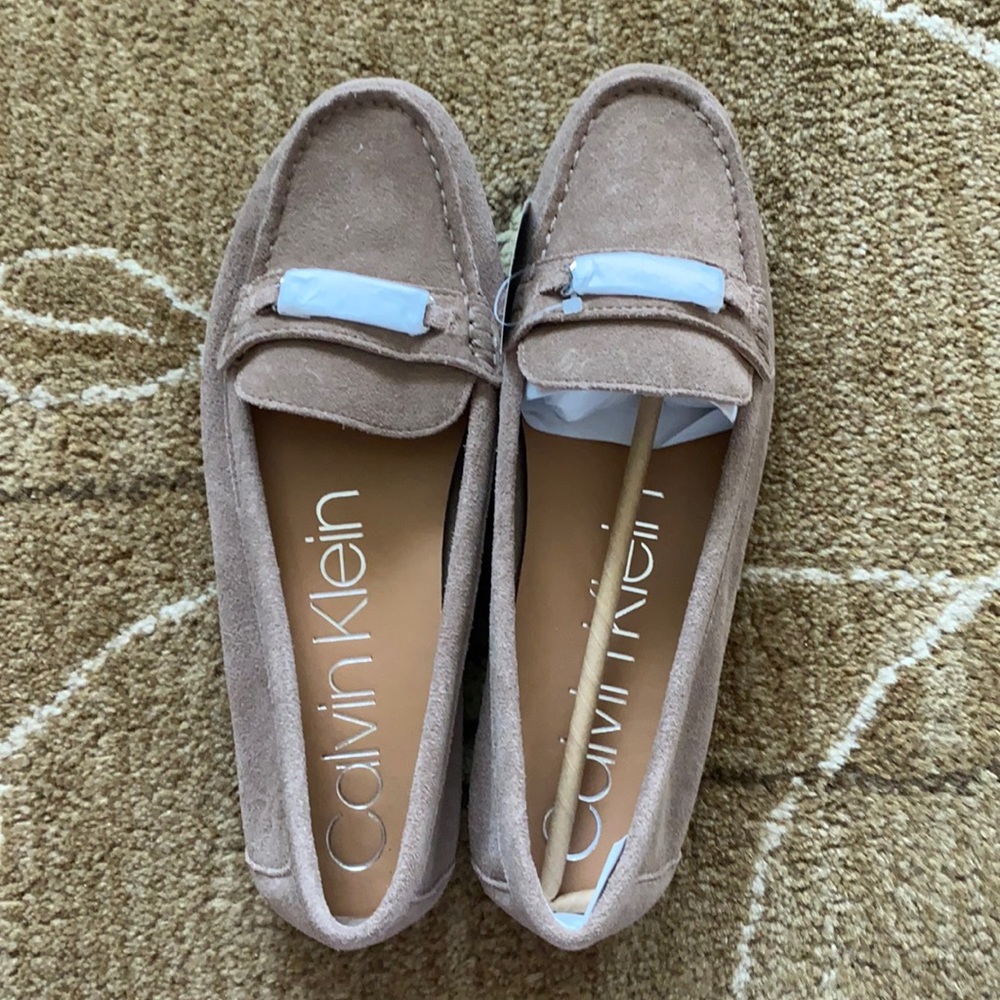 ❌sold ❌ Calvin Klein flats.